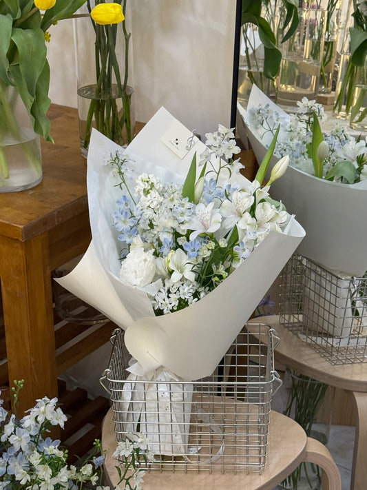 Soft Blue & White Rosy Isle